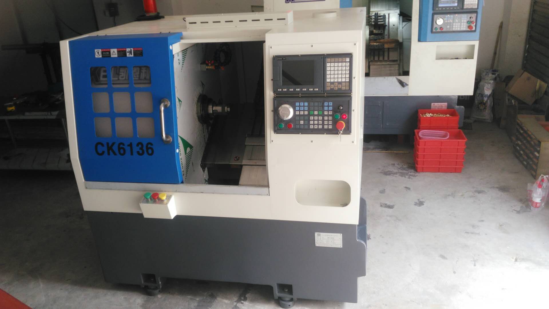 凱恩利36標(biāo)準(zhǔn)排刀機(jī)——客戶現(xiàn)場擺放情況